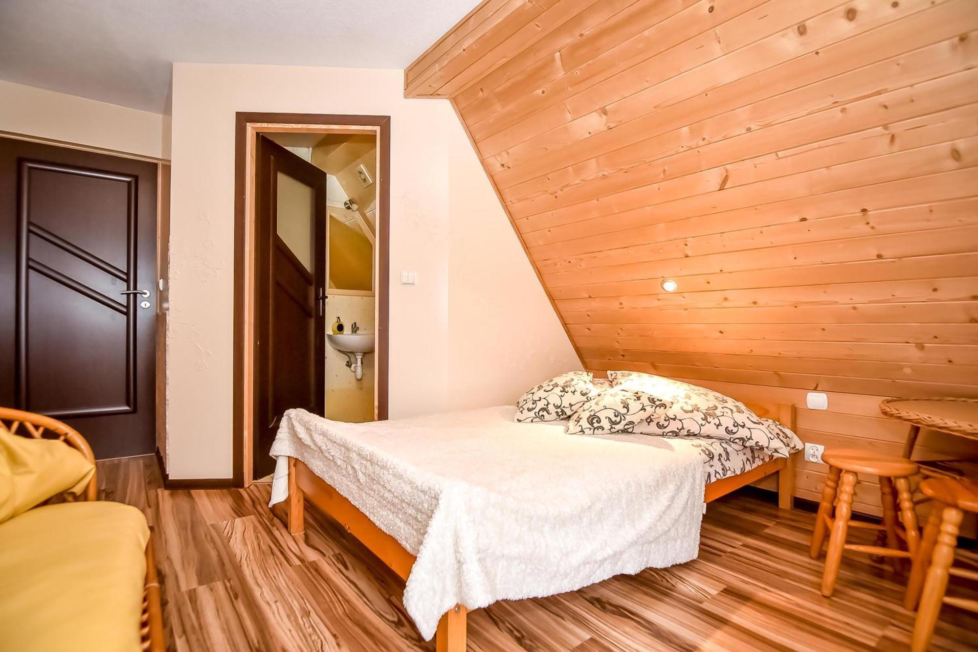 Ciukrowa Chatka Sauna & Jacuzzi Poronin Exteriör bild