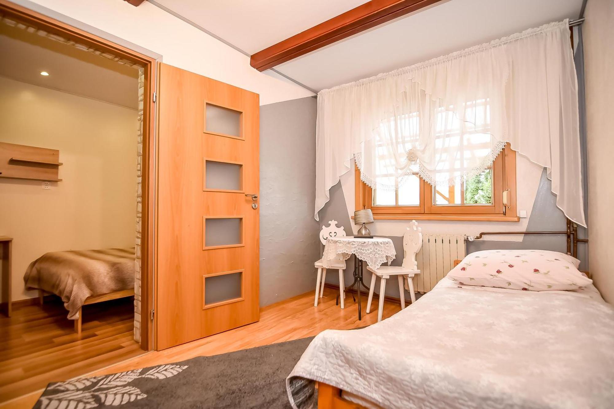 Ciukrowa Chatka Sauna & Jacuzzi Poronin Exteriör bild