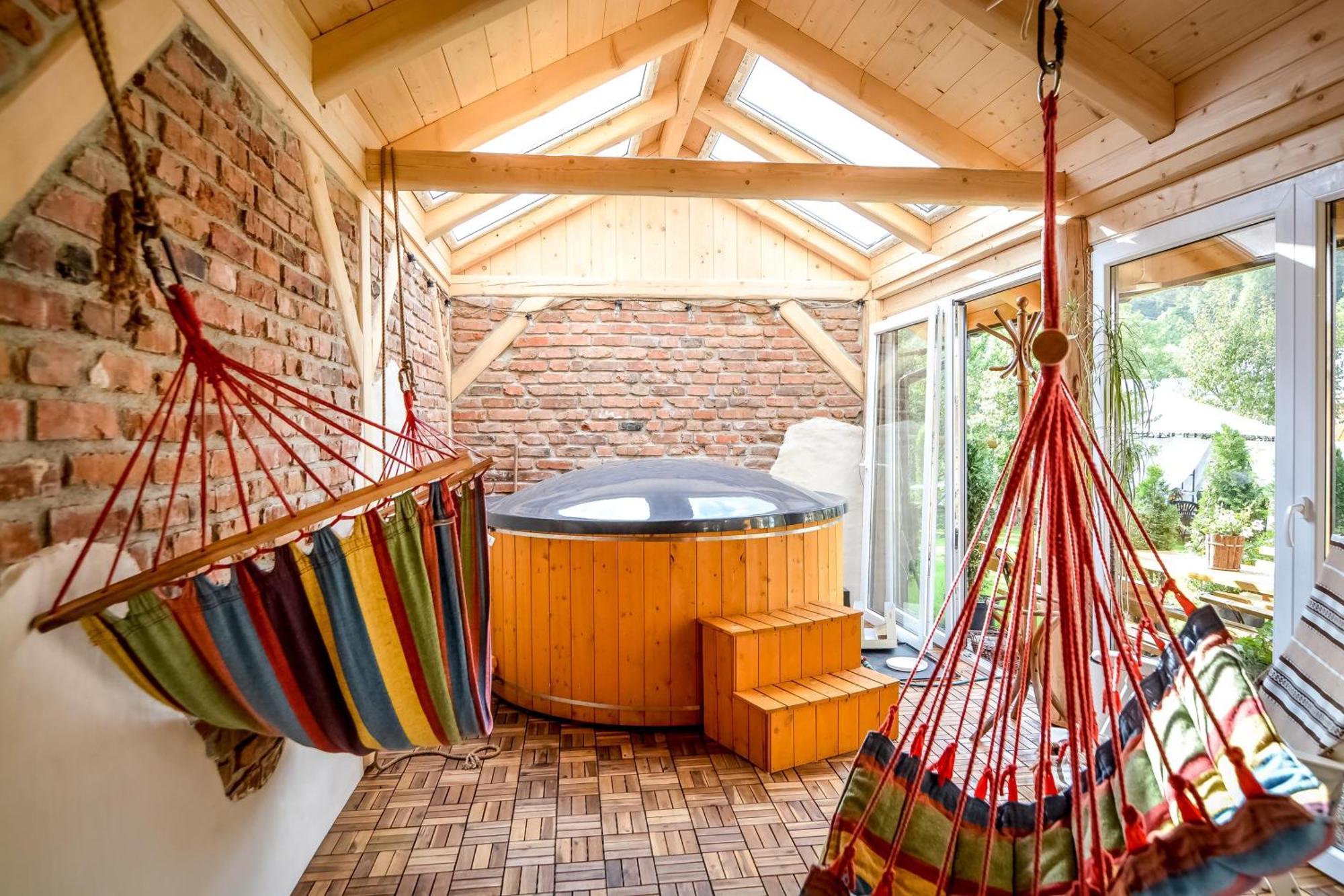 Ciukrowa Chatka Sauna & Jacuzzi Poronin Exteriör bild