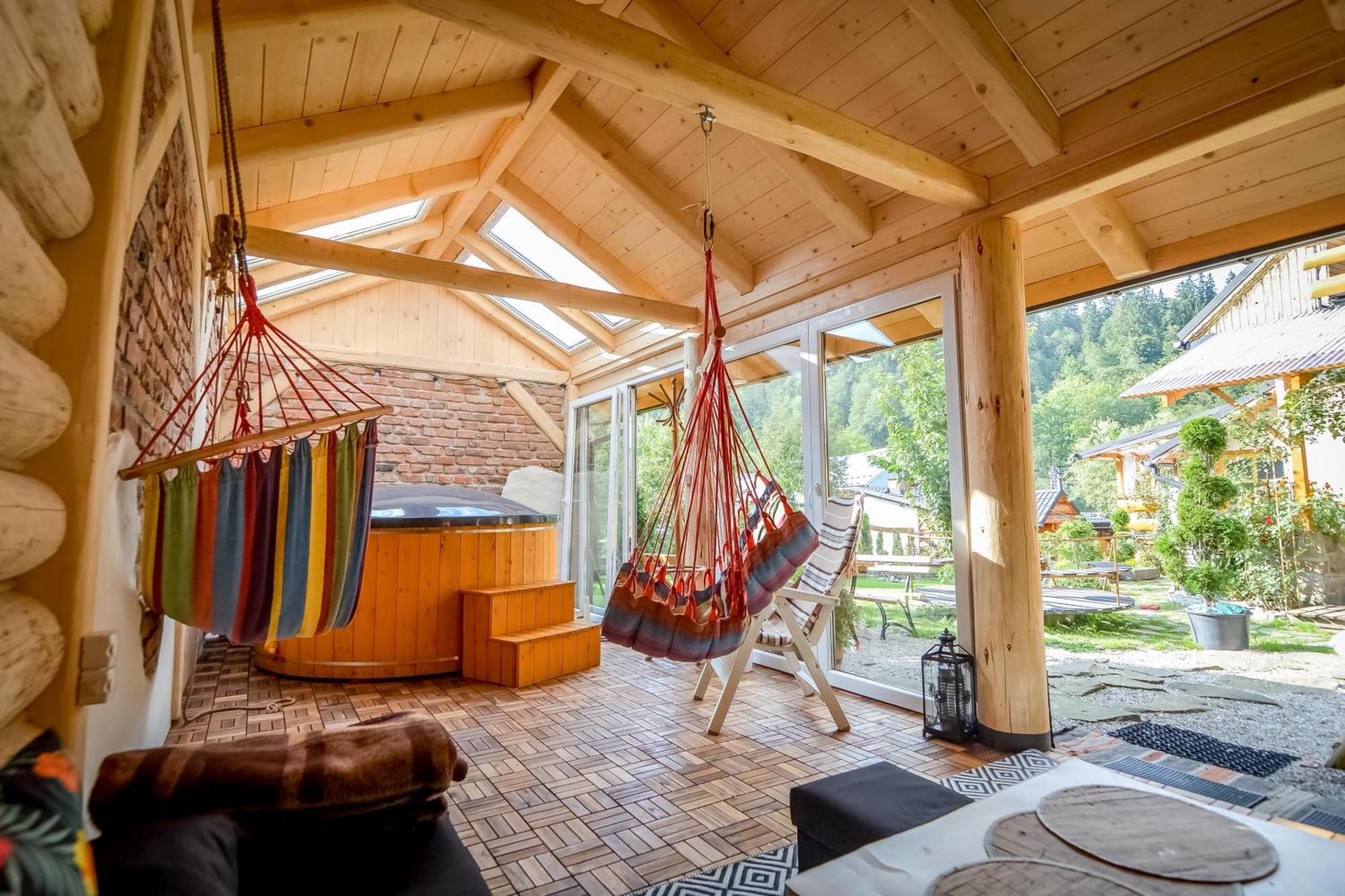 Ciukrowa Chatka Sauna & Jacuzzi Poronin Exteriör bild